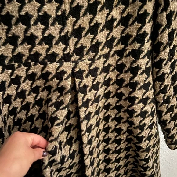 Pea Herringbone Coat - Picture 4 of 6